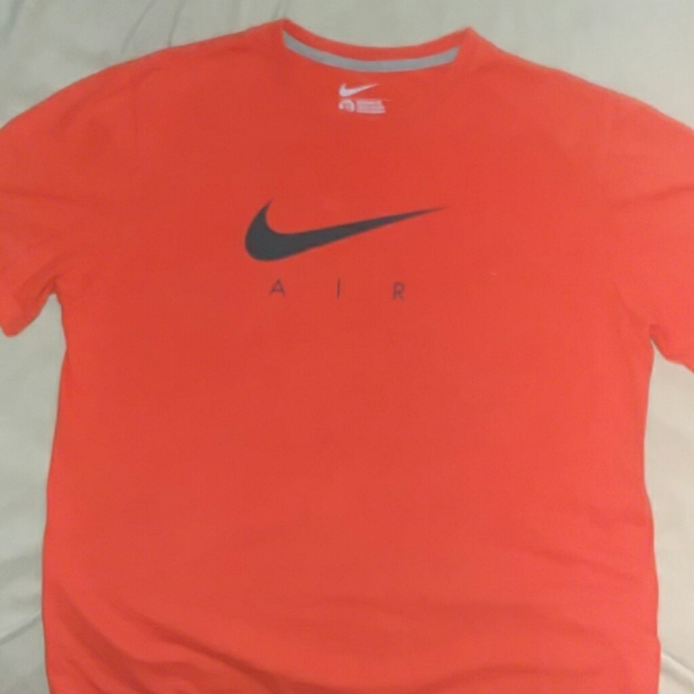 Nike regular fit tee